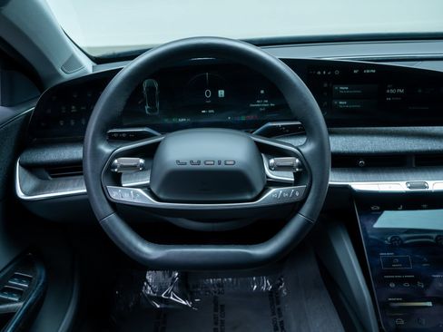 Used 2025 Lucid Air Touring AWD/4WD image 12