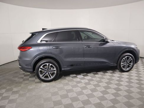 Used 2025 Audi Q5 Premium w/ Convenience Package image 5