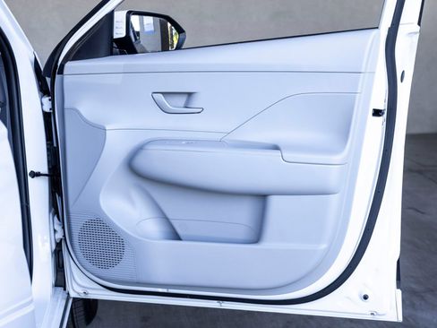 New 2025 Hyundai Kona SEL FWD image 25