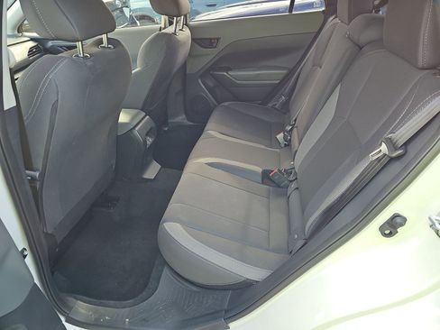 Used 2025 Subaru Crosstrek 2.0i Premium image 19