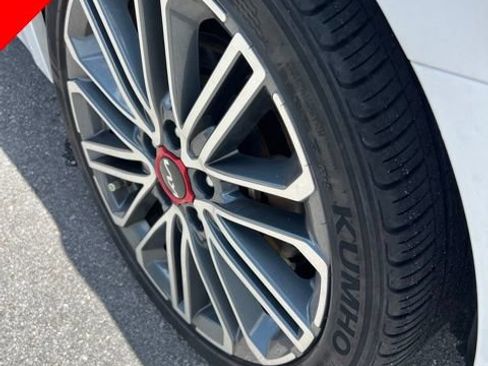 Used 2022 Kia Forte GT w/ GT Technology Package FWD image 7