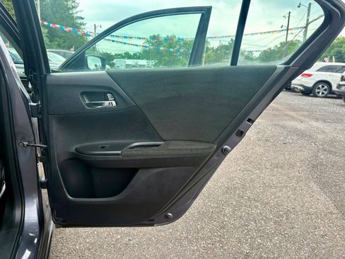 Used 2013 Honda Accord LX image 13
