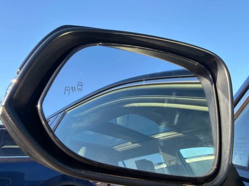 Used 2019 Toyota RAV4 Limited image 20