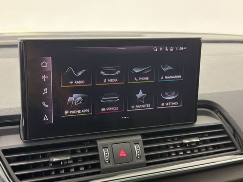 Used 2023 Audi Q5 2.0T Premium w/ Convenience Package image 30