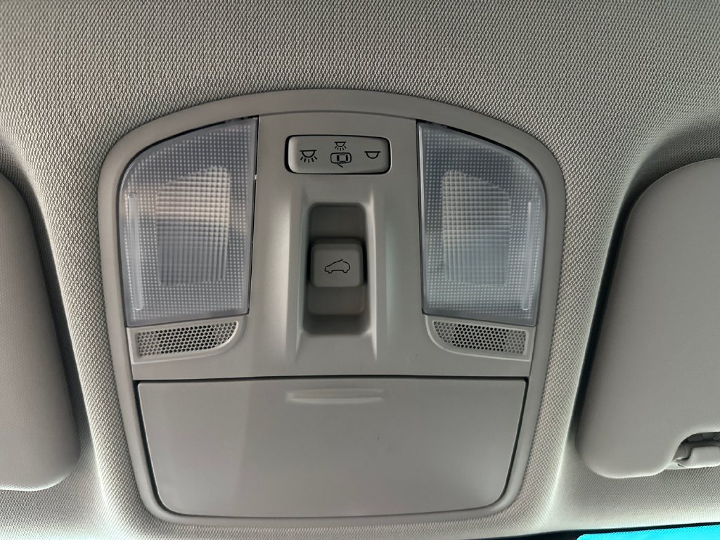 Used 2023 Hyundai Kona Limited FWD image 32