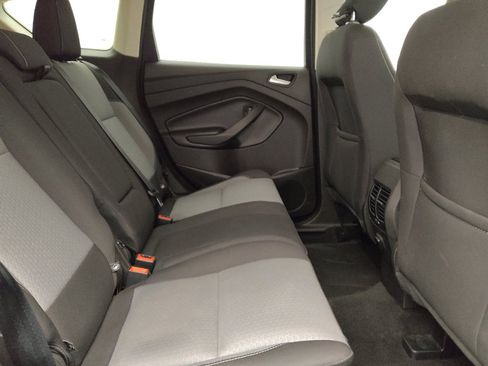 Used 2018 Ford Escape SE FWD image 19