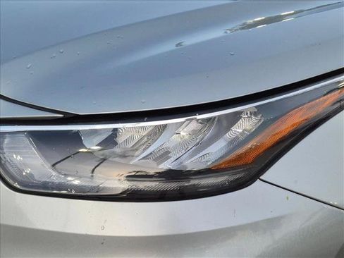 Used 2020 Toyota Highlander XLE FWD image 10