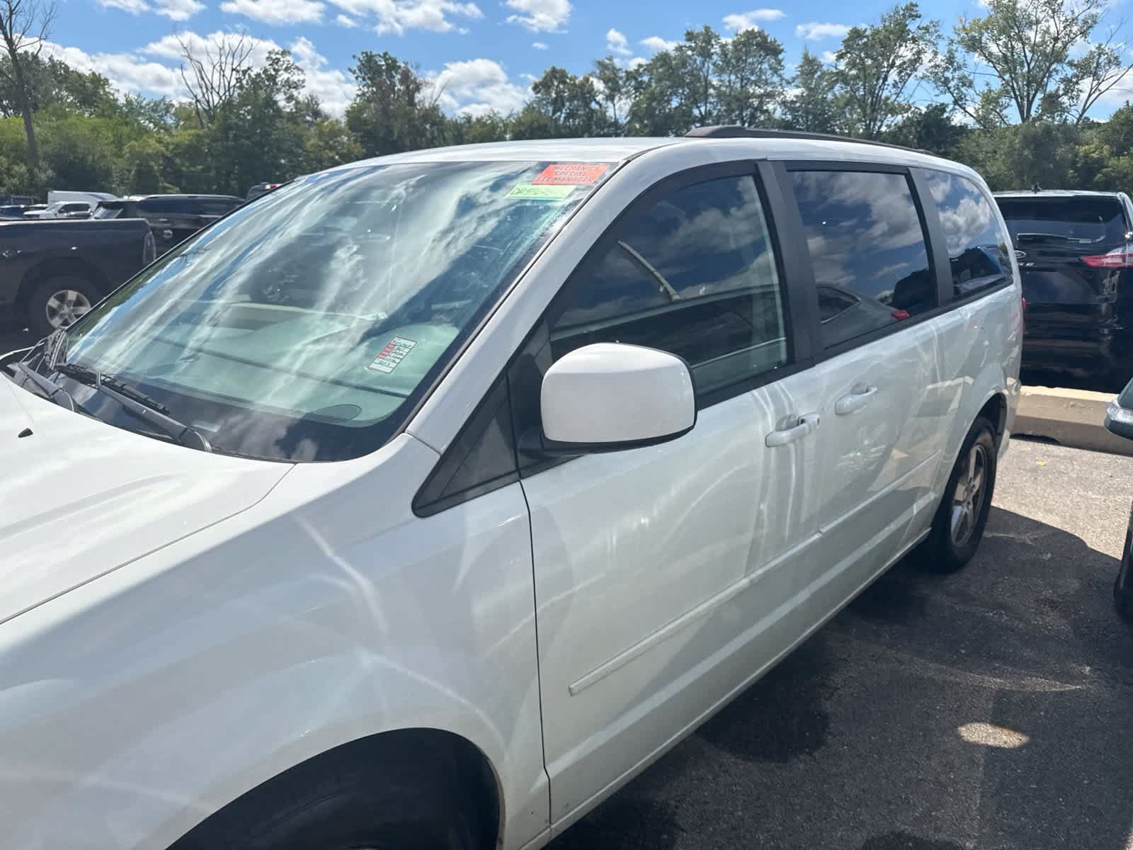 Used 2013 Dodge Grand Caravan SXT FWD image 19