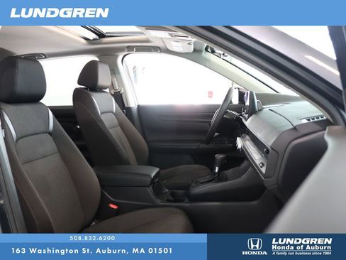 Used 2023 Honda CR-V EX image 16
