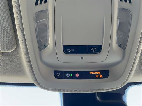 Used 2023 Buick Envision Preferred image 30