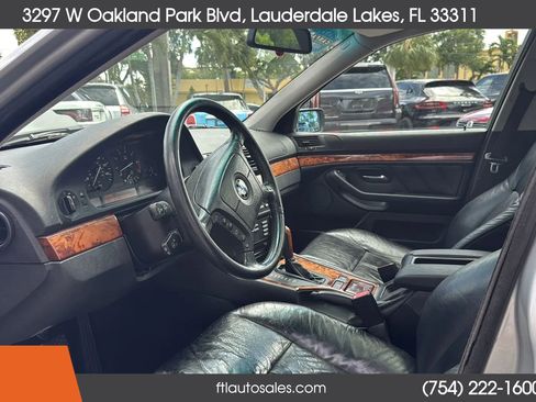 Used 1999 BMW 540i Sedan RWD image 19