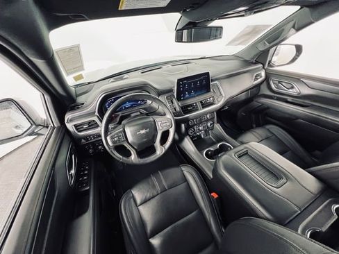 Used 2024 Chevrolet Suburban RST w/ Luxury Package image 10