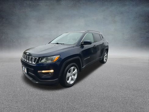 Used 2018 Jeep Compass Latitude w/ Popular Equipment Group image 8