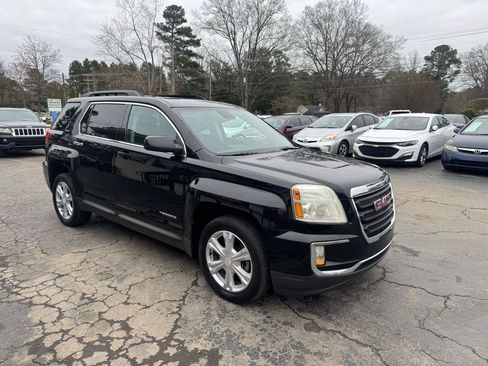 Used 2017 GMC Terrain SLE AWD/4WD image 3