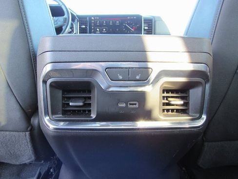 Used 2022 GMC Sierra 1500 SLT w/ SLT Premium Plus Package image 24