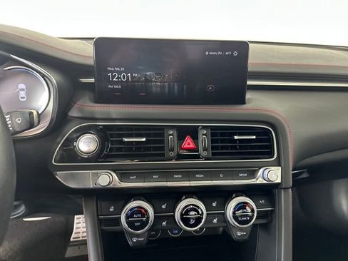 Used 2023 Genesis G70 2.0T w/ Sport Prestige Package image 21