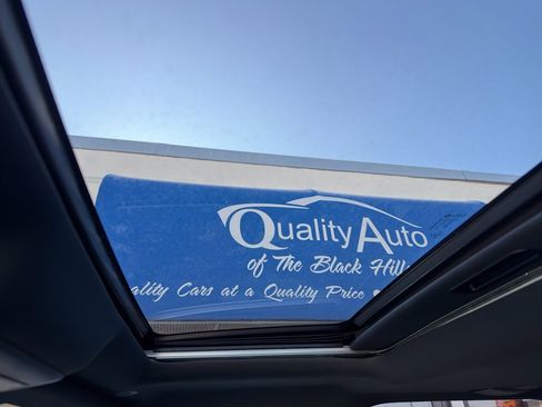 Used 2017 RAM 1500 Limited image 29