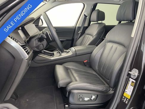 Used 2022 BMW X7 xDrive40i w/ Premium Package AWD/4WD image 13