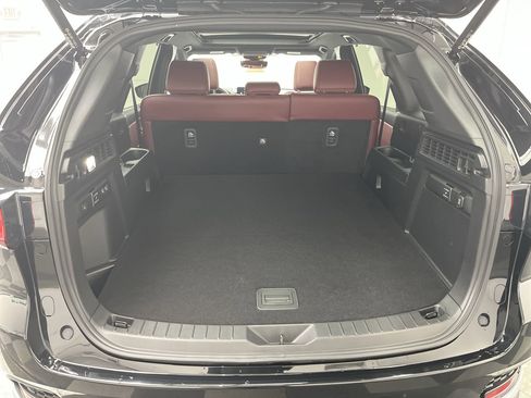 Certified 2025 MAZDA CX-70 Plug-In Hybrid w/ Premium Plus image 3