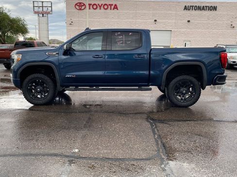 Used 2020 GMC Sierra 1500 AT4 w/ AT4 Premium Package AWD/4WD image 8
