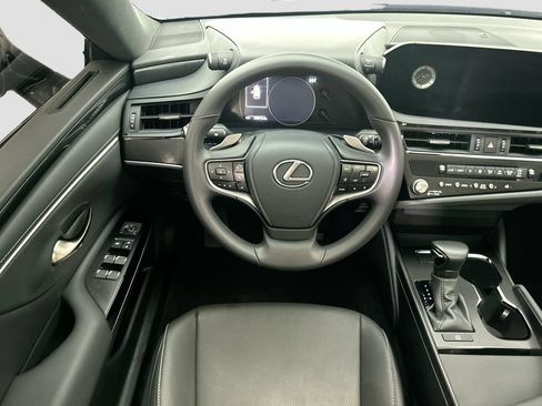 Used 2025 Lexus ES 350 w/ Accessory Package (Z2) FWD image 10