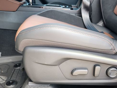 New 2026 Subaru Forester Touring image 18