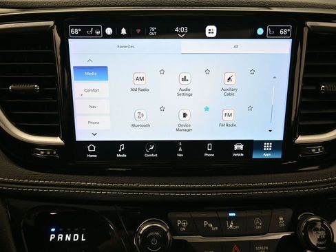 Used 2024 Chrysler Pacifica Limited w/ S Appearance Package image 27