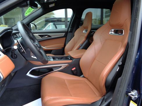 Used 2024 Jaguar F-PACE R-Dynamic S image 9