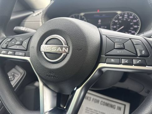 Certified 2025 Nissan Sentra SV w/ Trunk Package FWD image 41