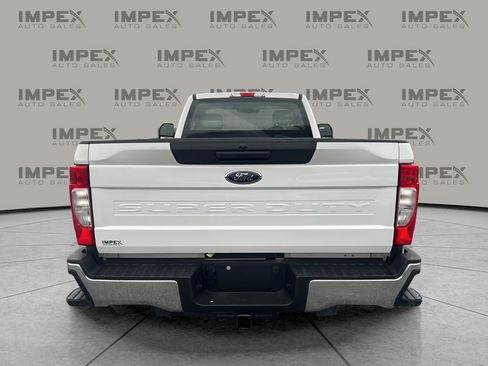 Used 2020 Ford F250 XL w/ Power Equipment Group image 4