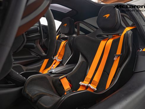 Used 2018 McLaren 720S Performance image 8