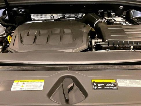 Used 2024 Audi Q3 2.0T Premium Plus image 9