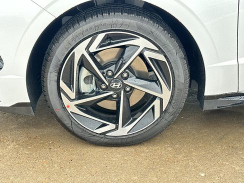 New 2026 Hyundai Sonata SEL image 3