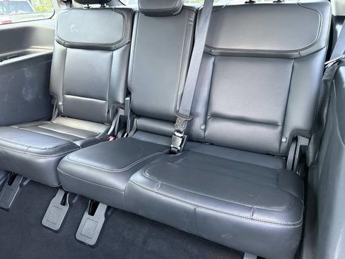 Certified 2025 Ford Expedition Platinum AWD/4WD image 23
