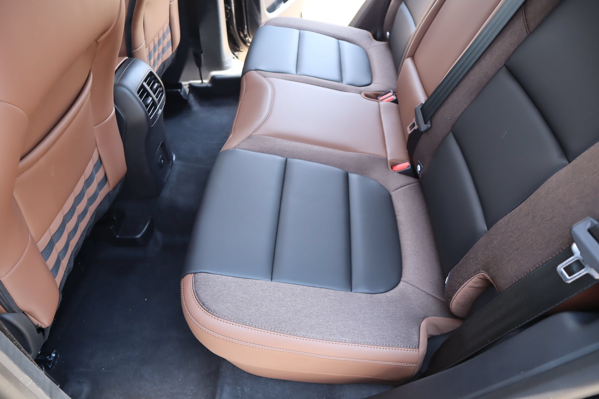 New 2025 Ford Bronco Sport Outer Banks w/ Outer Banks Tech Package+ AWD/4WD image 14