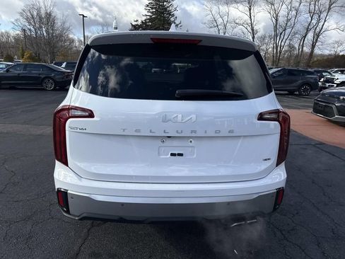 Used 2023 Kia Telluride S w/ S Sunroof Package image 4