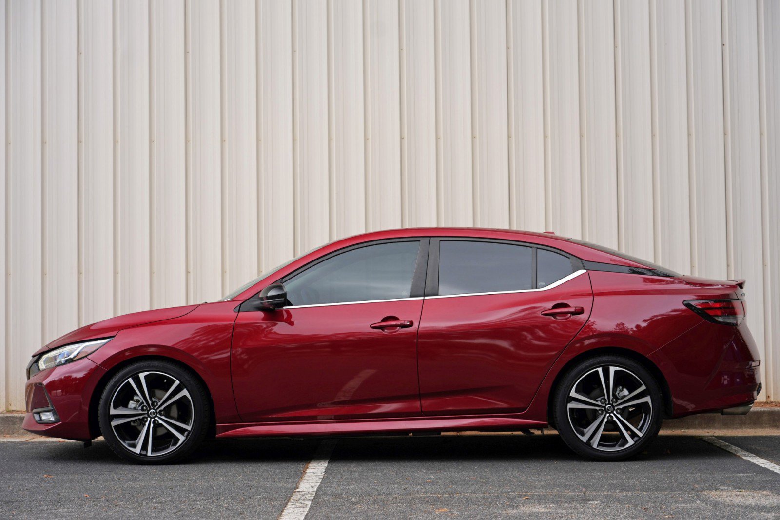 Used 2020 Nissan Sentra SR w/ Premium Package FWD image 8