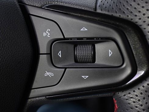 Used 2023 Chevrolet TrailBlazer RS w/ Convenience Package image 35