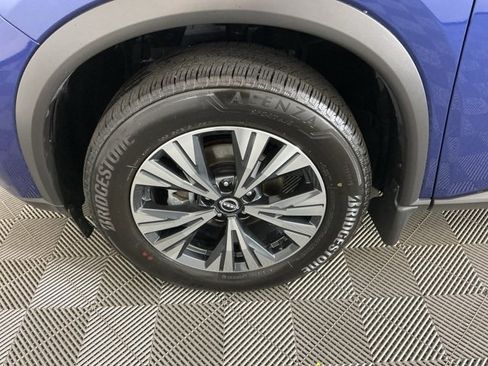Used 2023 Nissan Rogue SV image 29