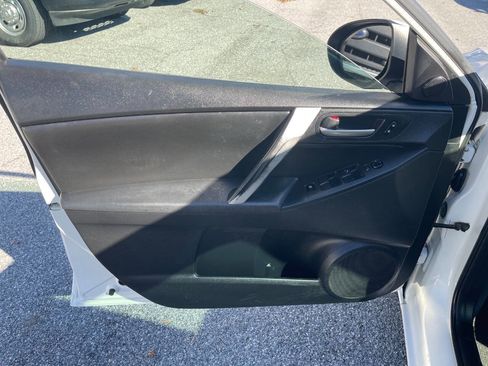 Used 2010 MAZDA MAZDA3 s Sport image 18