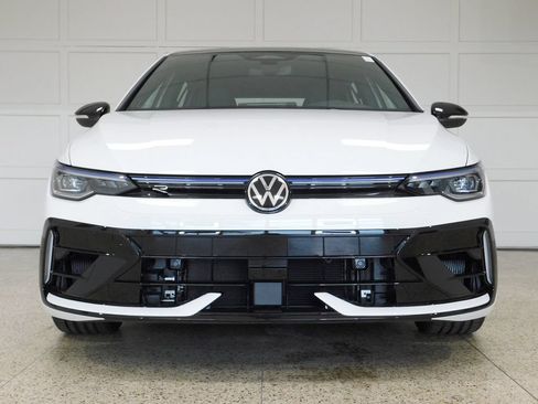 Used 2026 Volkswagen Golf AWD/4WD image 2