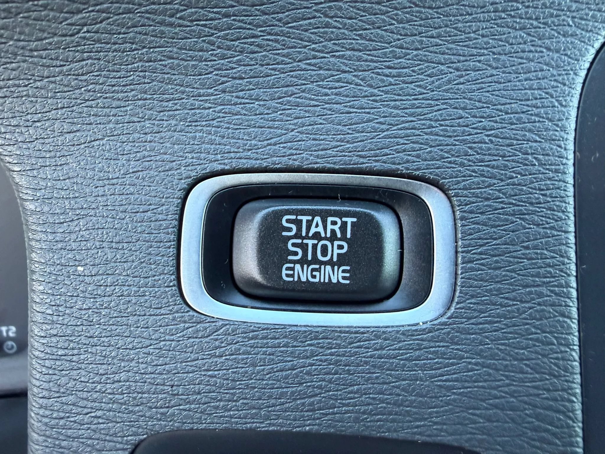 Used 2013 Volvo S60 T5 FWD image 38