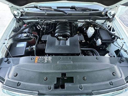 Used 2018 GMC Sierra 1500 SLT w/ SLT Premium Package image 44