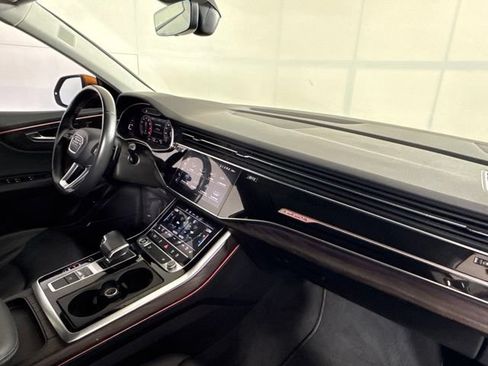 Used 2021 Audi Q8 Premium Plus w/ Premium Plus Package AWD/4WD image 36