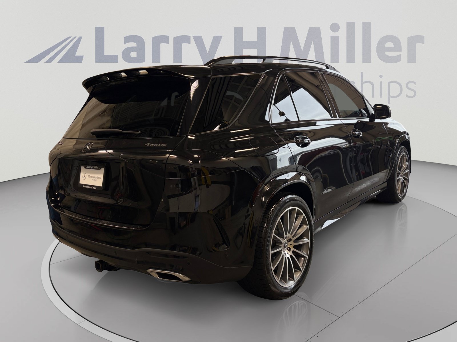 Used 2024 Mercedes-Benz GLE 350 4MATIC image 5