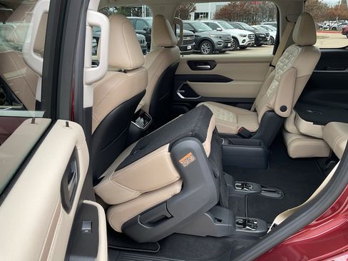 New 2026 Nissan Armada Platinum image 15