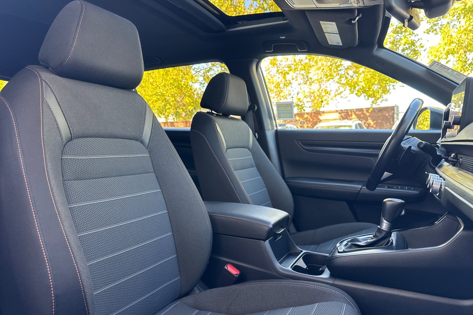 Used 2025 Honda CR-V Sport image 27