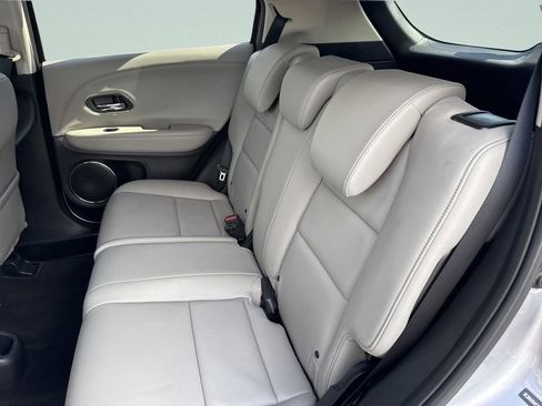 Used 2018 Honda HR-V EX-L image 29