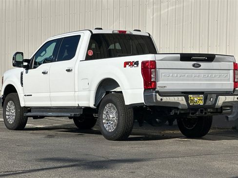 Used 2020 Ford F350 Lariat w/ Chrome Package image 7