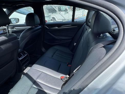 Used 2019 BMW 530i xDrive w/ Convenience Package AWD/4WD image 18